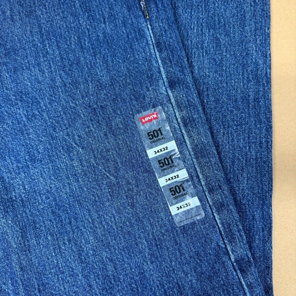 HOST PICK! ICONIC LEVIS 501 JEANS DARK STONE WASH - Picture 6 of 10